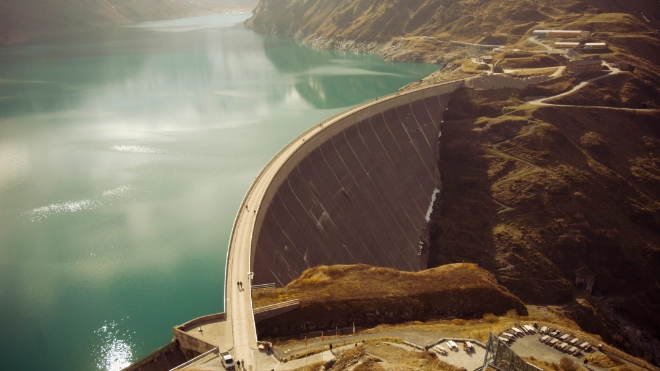 Hydro dam