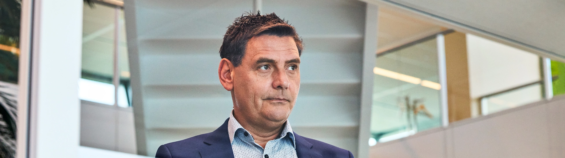 Atradius worker reflects on the news he read on his tablet